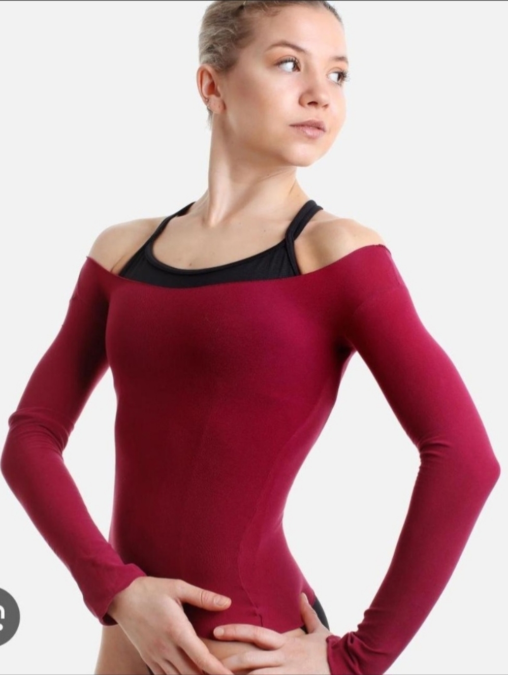Mondor Off-the-shoulder Top